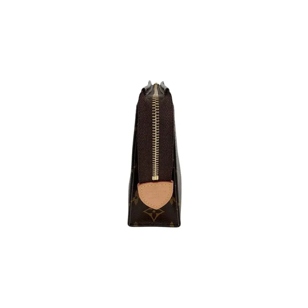 LOUIS VUITTON Monogram Toiletry Pouch 19